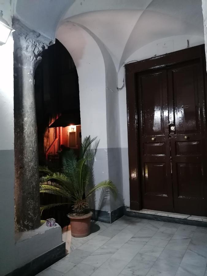 Aurora E Dad Naples Center B&B Dış mekan fotoğraf