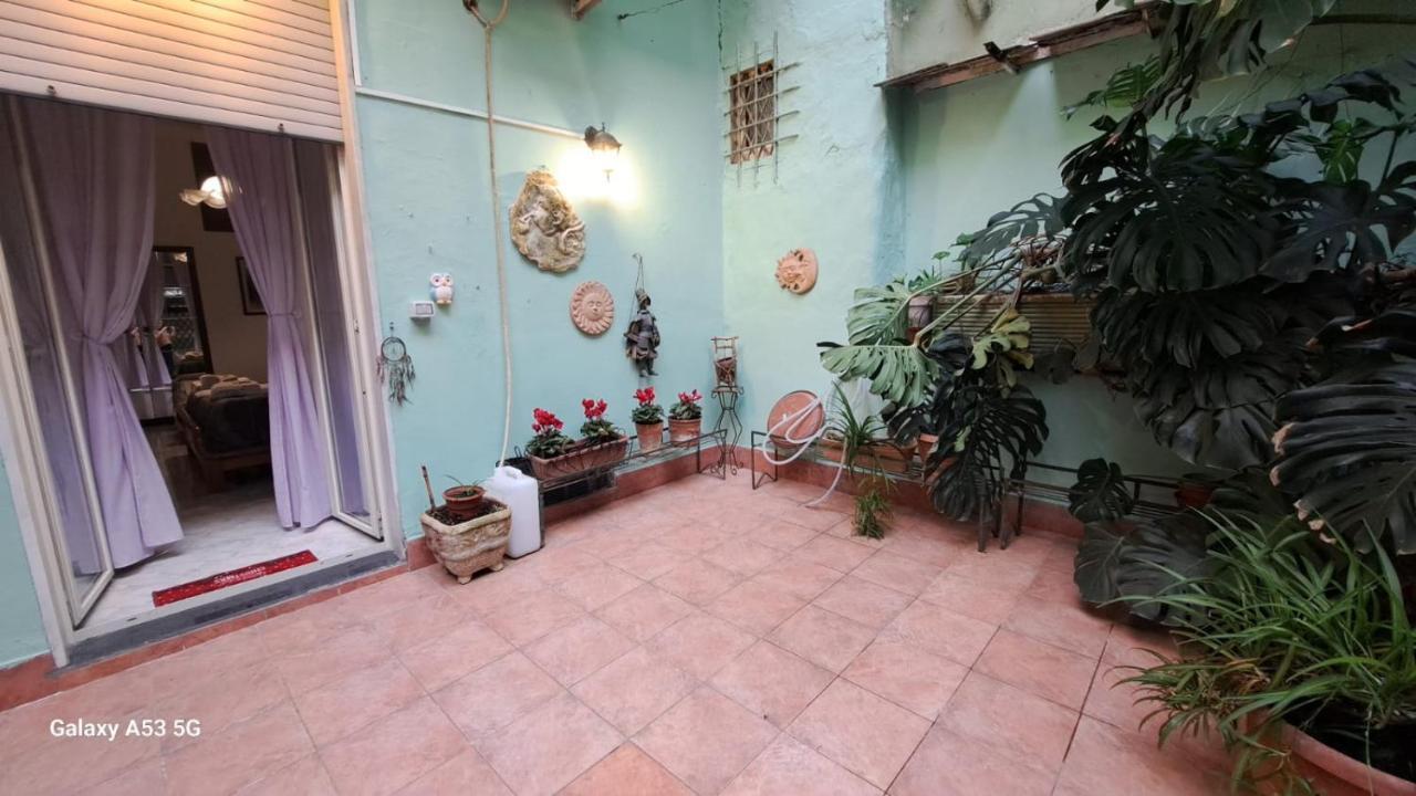 Aurora E Dad Naples Center B&B Dış mekan fotoğraf