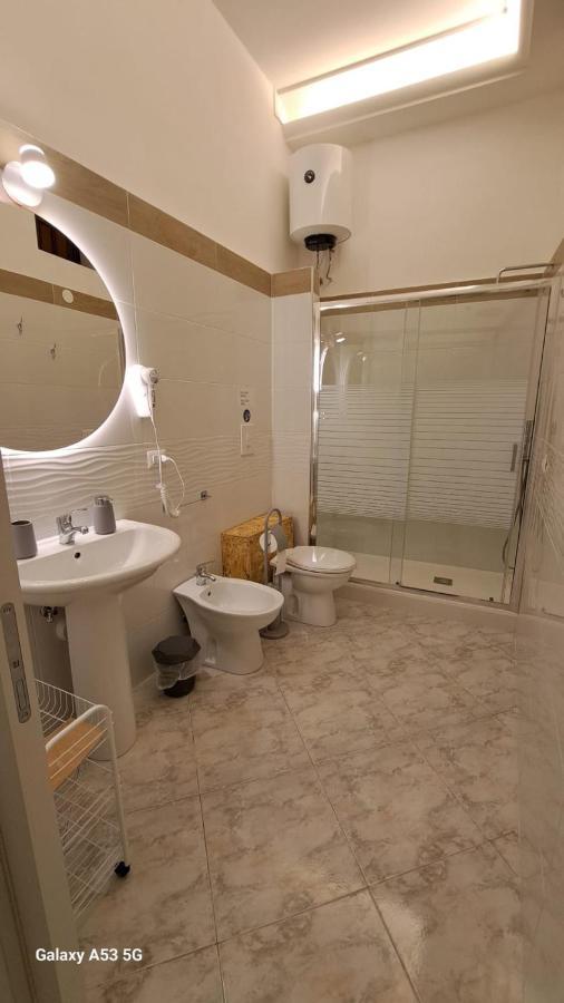 Aurora E Dad Naples Center B&B Dış mekan fotoğraf