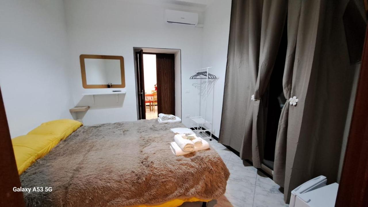 Aurora E Dad Naples Center B&B Dış mekan fotoğraf
