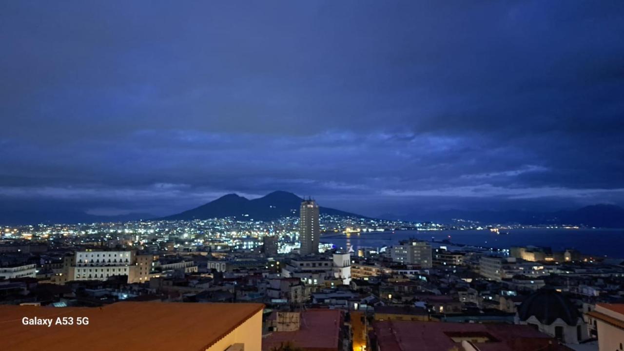 Aurora E Dad Naples Center B&B Dış mekan fotoğraf